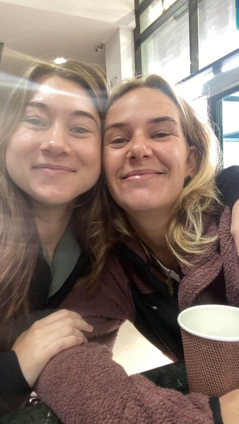 Een selfie met Yaar op het vliegveld