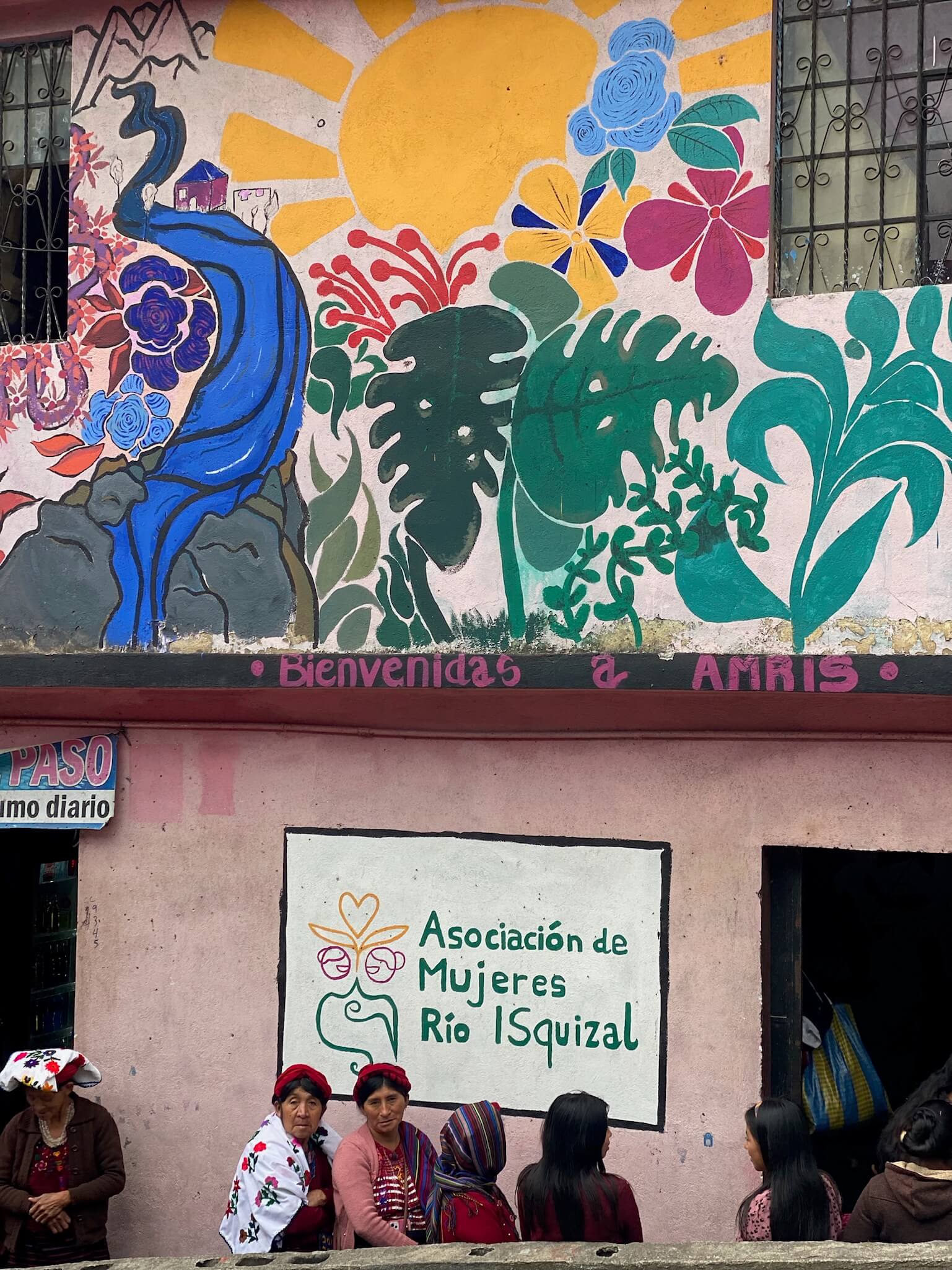 Het gebouw van AMRIS Mujeres